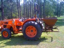 Seed & Fertilize Spreader